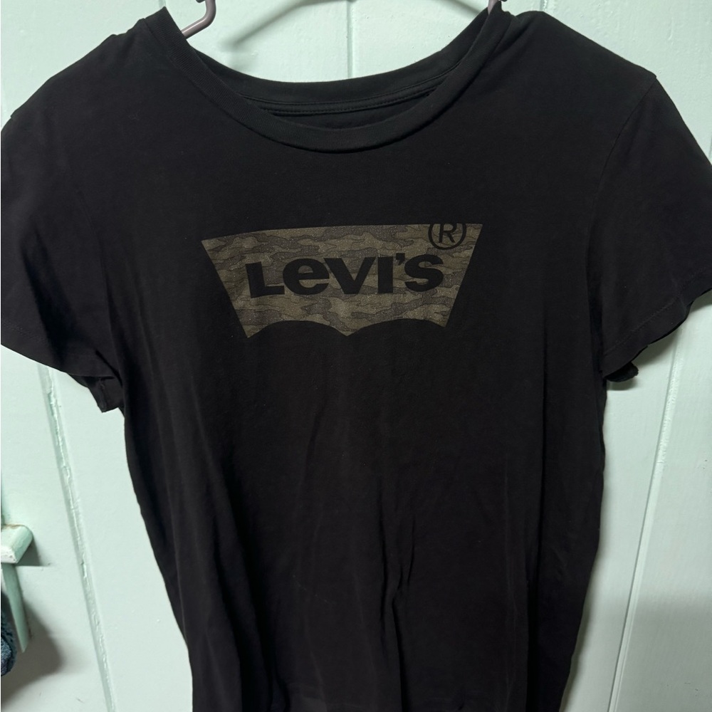 Levi's Black Graphic Tee